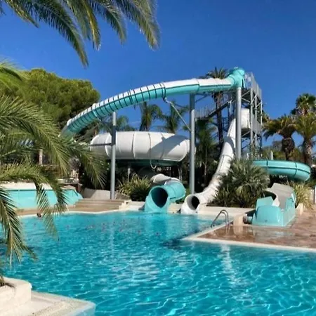 La Baume La Palmeraie Camping Resort Chalet