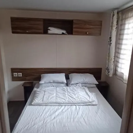 La Baume La Palmeraie Camping Resort Chalet