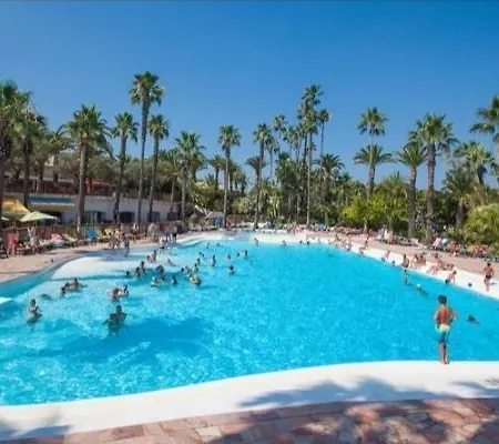 La Baume La Palmeraie Camping Resort Chalet *