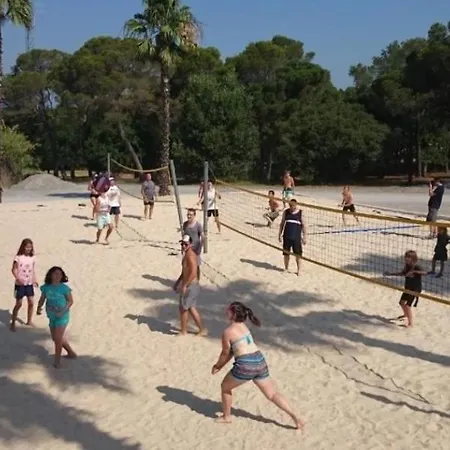 La Baume La Palmeraie Camping Resort Chalet *